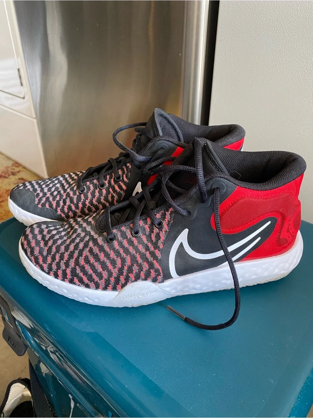Nike KD Trey 5 VIII 'Bred' sneakers